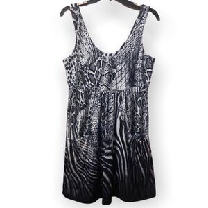 J. Valdi Women’s Animal Print Black and White Dress Pockets Scoop Neck Mini